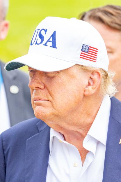 Donald Trump Presents Irish Open Trophy To Shane Lowry In Doonbeg ? 13 Sep 2026