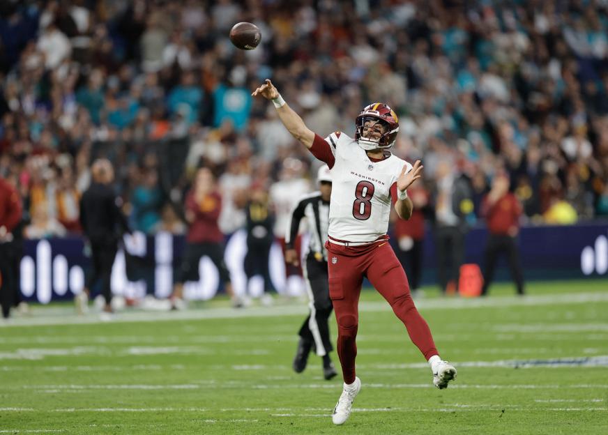 FBN-AMFOOT-ESP-NFL-DOLPHINS-COMMANDERS