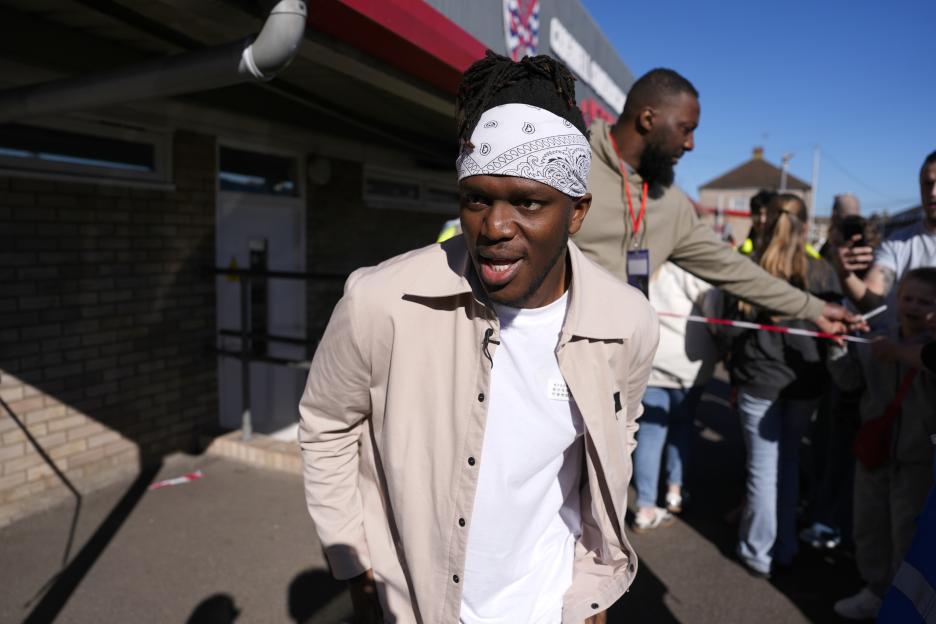 Dagenham & Redbridge v Torquay United - Enterprise National League South - Chigwell Construction Stadium