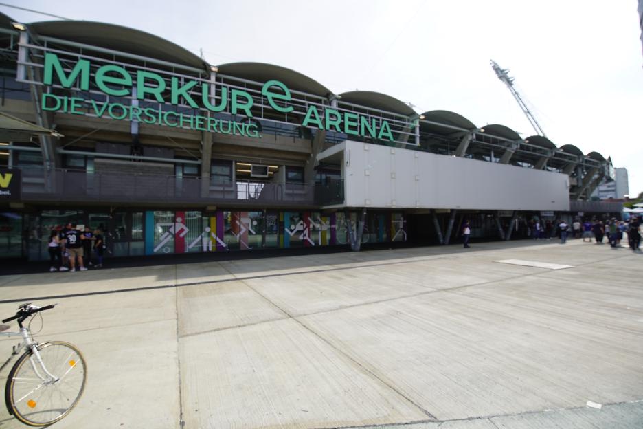 SK Puntigamer Sturm Graz v SK Rapid Wien - tipico Bundesliga