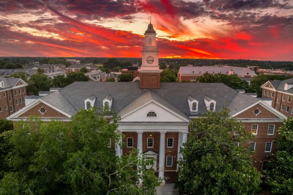 Gunfire Erupts at Virginia State University: Campus on Lockdown as Police Search for Suspects