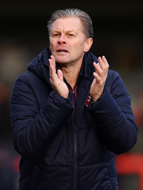 Emotional Moment: 61-Year-Old Ex-Premier League Striker Rescues Hometown Club from Relegation