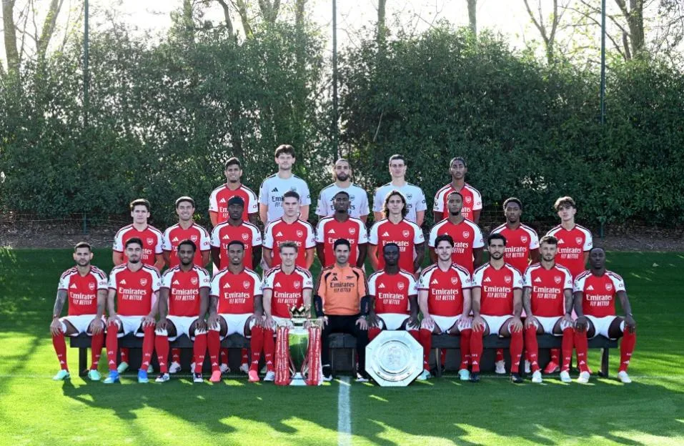 Arsenal star William Saliba misses team photo for appointment as dog Win takes centre stage