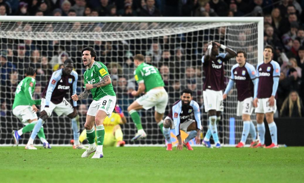 Sandro Tonali celebrates scoring the first goal for Newcastle United against Aston Villa.