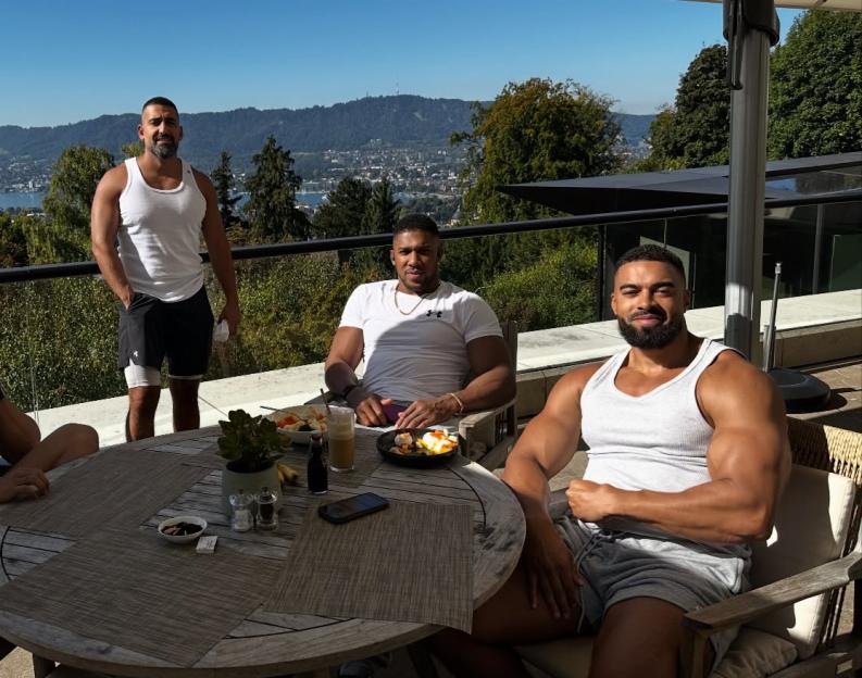 NINTCHDBPICT001048423895