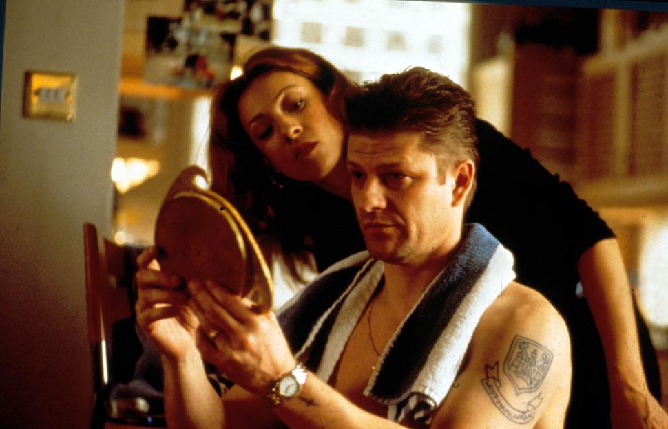 ESSEX BOYS (2000) ALEX KINGSTON, SEAN BEAN SSEX 016
