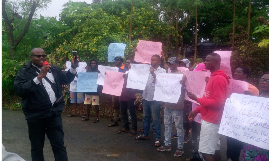 Community Rallies at Abia Government House Against Alleged Land Grabbing and Forged Documents