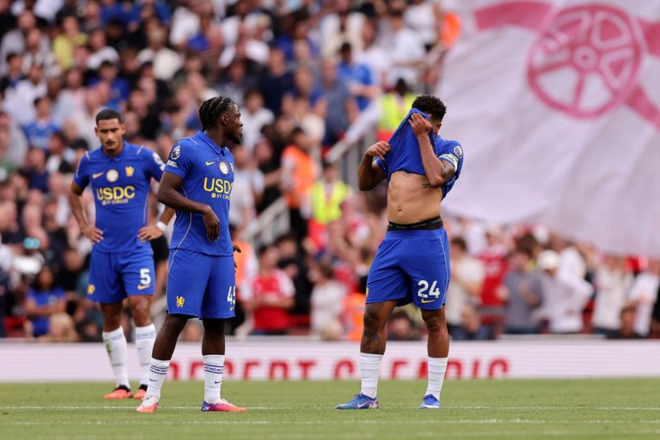Chelsea Player Ratings: Wes Fofana Stands Strong Amid Arsenal's Two Goals, While Cole Palmer Struggles to Make an Impact