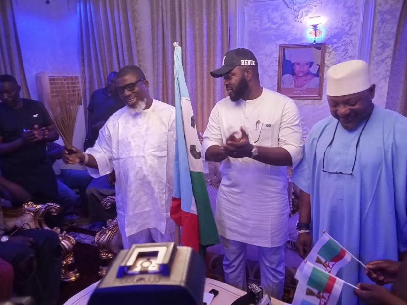 'Former PDP House of Reps Candidate Alex Ogbe and Otukpo LG Chairman Lead Warm Welcome for Ochacho to APC'