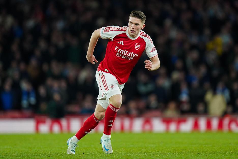 London, UK. 15th Feb, 2026. Viktor Gyokeres of Arsenal during the Arsenal v Wigan Athletic Emirates FA Cup 4th Round match at the Emirates Stadium, London, England on 15 February 2026 Credit: Dylan Hepworth/Every Second Media Credit: Every Second Med