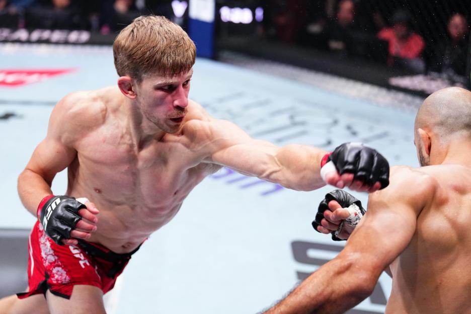 'Arnold Allen vs. Jean Silva at UFC 324: All You Need to Know About Date, Start Time, Live Stream, TV Channel, and Undercard for This Featherweight Showdown!'