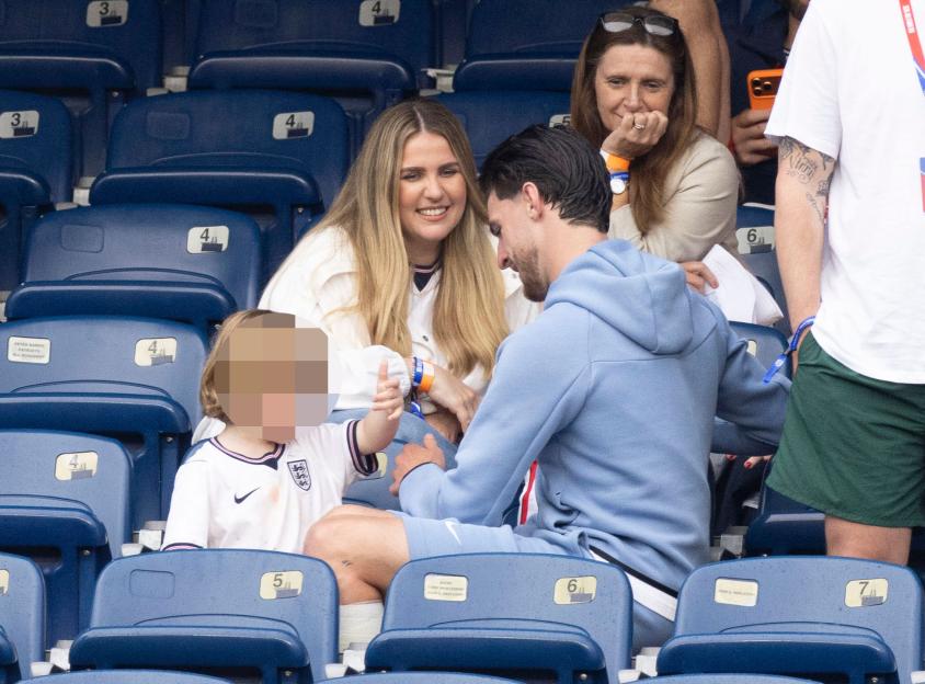 NINTCHDBPICT001090682397