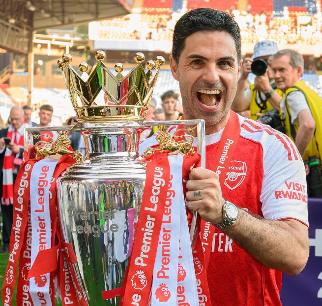London, UK. 24th May, 2026. Crystal Palace v Arsenal - Premier League - Selhurst Park - London. Arsenal Manager Mikel Arteta celebrates with the Premier League trophy. Picture Credit: Mark Pain/Alamy Live News