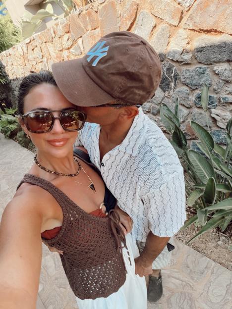 Ryan Thomas kissing Lucy Mecklenburgh's head while she takes a selfie.