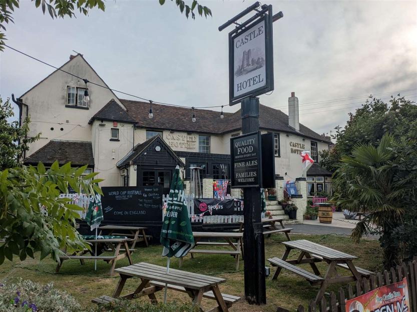Beloved British pub landlady shot dead in front of her husband in Trinidad and Tobago
