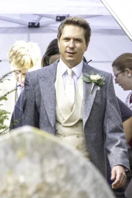 The Inbetweeners spoiler pics reveal one of the lads is getting MARRIED in new film – as snaps give first look at bride