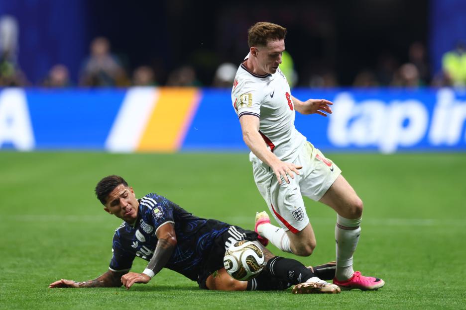 Enzo Fernandez of Argentina challenges Elliot Anderson of England during a FIFA World Cup 2026 Semi Final match.