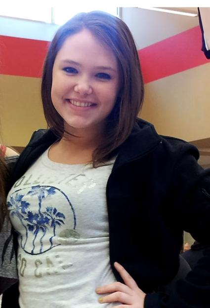 Skylar Neese smiling.