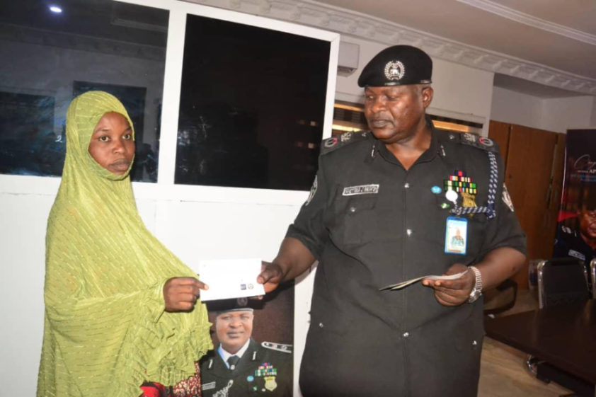 Nasarawa: Police present N30.8m insurance benefits to families of deceased officers