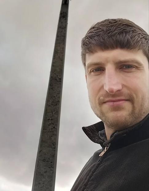 Bradley Spencer Townsend in Russia at the Victory Monument.
