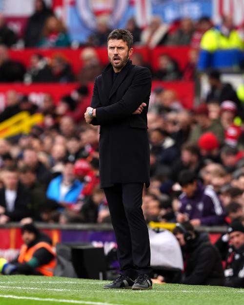 Man Utd Reunites with Star Player for Arsenal Showdown as Michael Carrick Drops Jack Fletcher