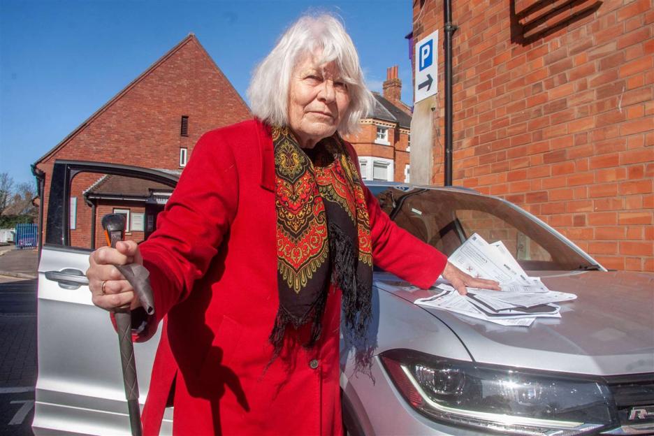 81-Year-Old Grandma Hit with £270 Fine After Struggling with Broken Parking Meter, Vows to Stand Strong Against Court Threats