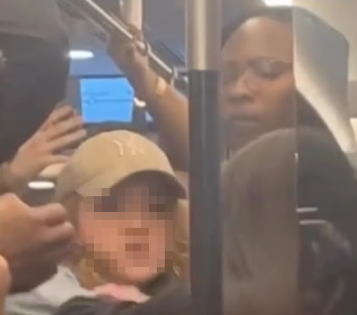 Passengers Spat At and Racially Abused in Tube Brawl After Girl's Aggressive Vaping Refusal