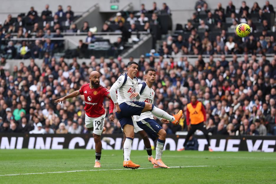 Tottenham Hotspur v Manchester United - Premier League