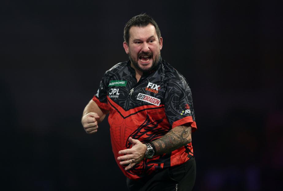 'How Jonny Clayton's Third Leg Injury Transformed Him into a Millionaire World Darts Champion'