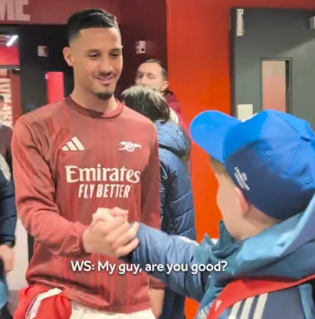 'William Saliba Apologizes to Arsenal Ballboy After Tense Moment'