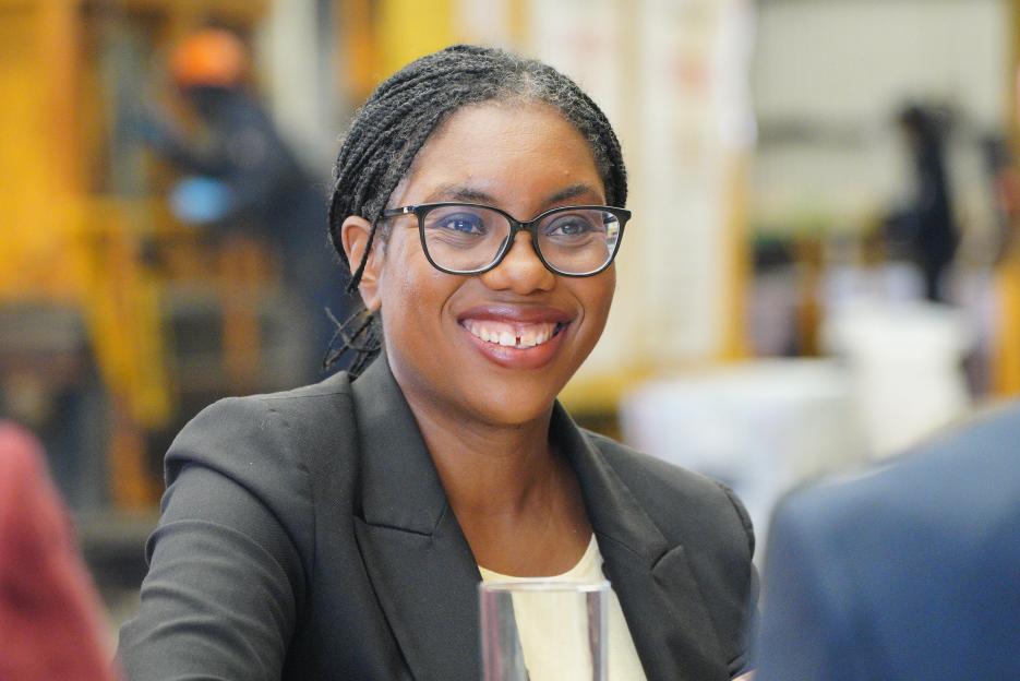 Kemi Badenoch: Abandoning Net Zero Power Grid Could Save Families £540 a Year