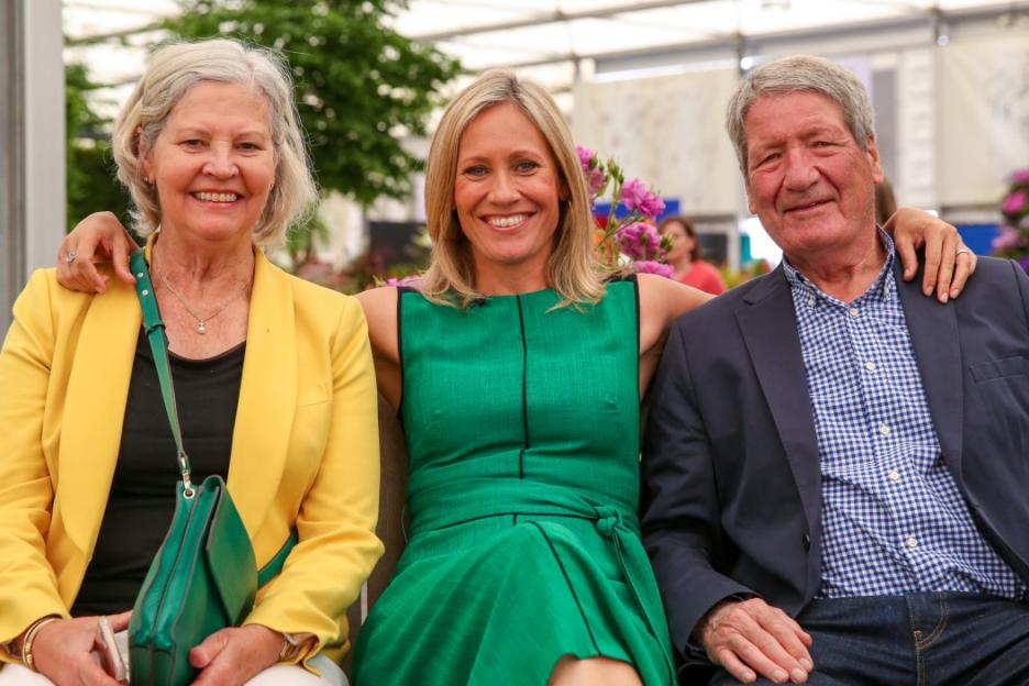 Sophie Raworth with her parents at the Chelsea Flower Show.