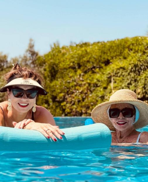 Ageless Bond Girl from Two 007 Films Enjoys St. Tropez Getaway with Joan Collins