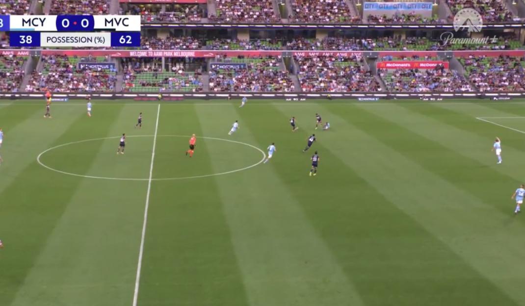 'From Disrespect to Glory: Man Utd Legend, 37, Dazzles with Incredible Chip!'