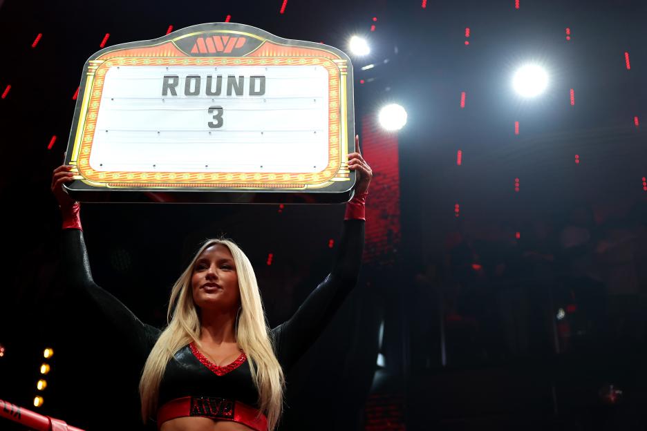 Jake Paul v Anthony Joshua - Fighter Showcase & Open Workout