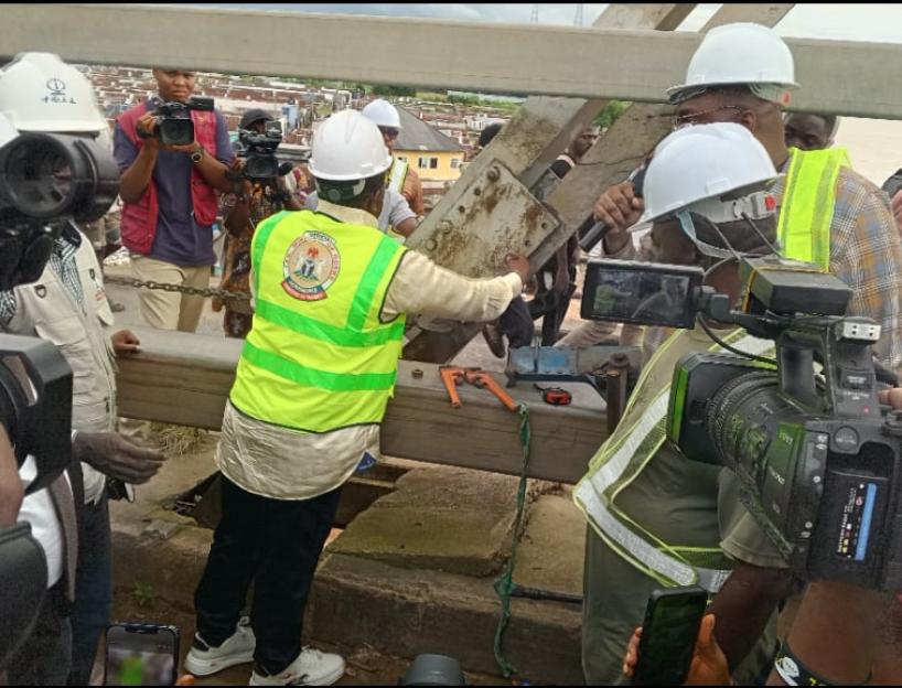 Nigerian Government to Install Streetlights and Cameras on Niger Bridge to Prevent Component Theft