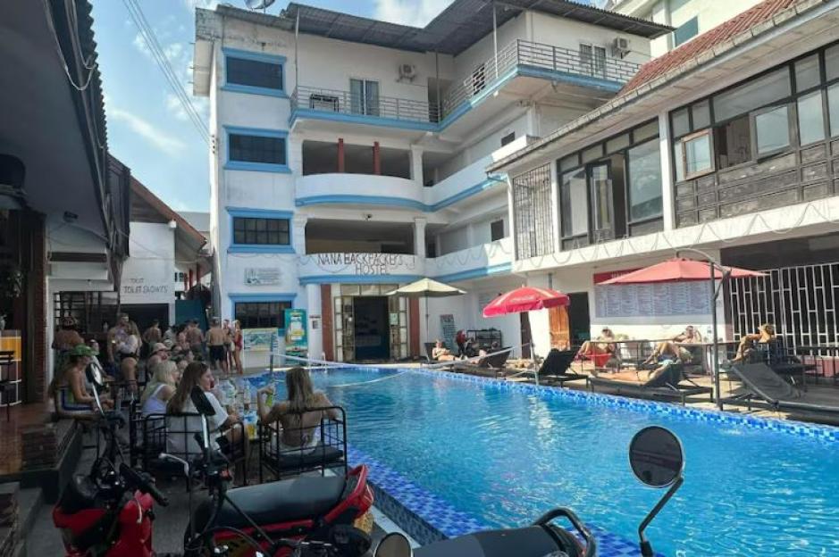 NINTCHDBPICT000951171970