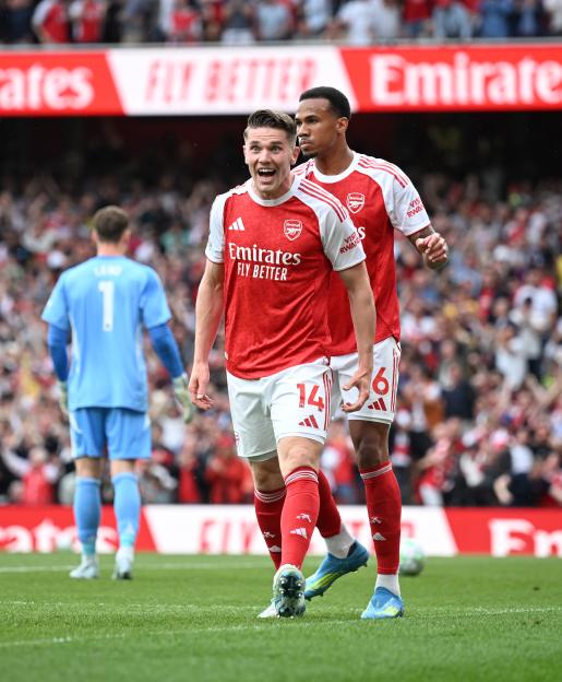 Viktor Gyokeres Aims to Break Thierry Henry's Record as Arsenal Star Thrives with Support from Stunning Wag Ines Aguiar