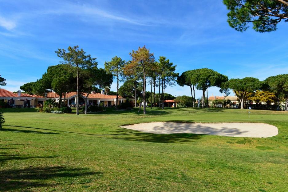 Experience a 7-Night Luxury Golf Getaway in Vilamoura: Flights and Free Rounds for Under £1,000!