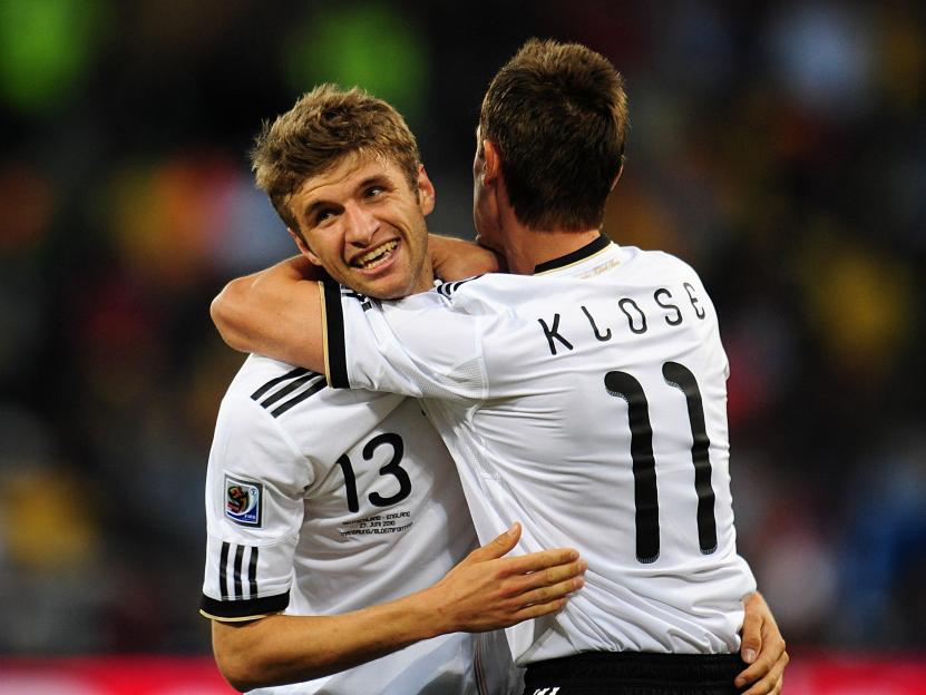 Soccer - 2010 FIFA World Cup South Africa - Round of 16 - Germany v England - Free State Stadium