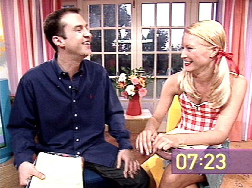 Denise Van Outen and Johnny Vaughan on the set of Channel 4's Big Breakfast.