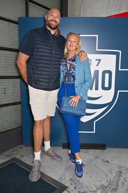Tyson Fury and Paris Fury attend the match between Como 1907 and FC Internazionale.