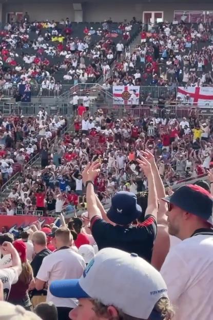 England fans make rude gestures to New Zealand fans attempting to start a Mexican Wave at the USA World Cup 2026.