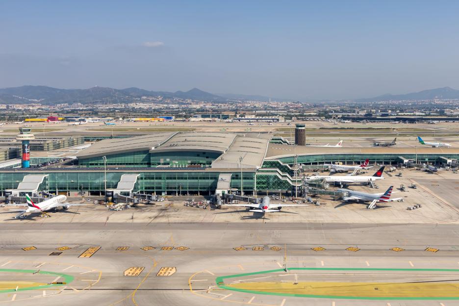 Spain Issues Travel Alert as Major Airport Braces for Indefinite Strikes Impacting 2 Million Passengers