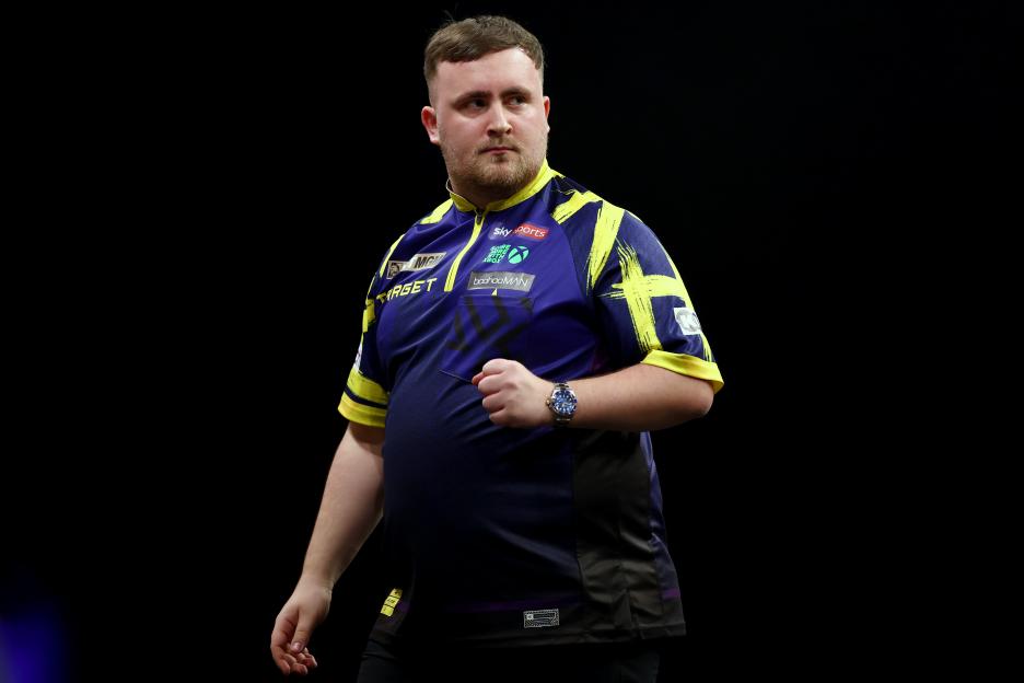 Luke Littler Sends a Clear Message to Premier League Darts Rivals with Dominant Win After Cutting Out On-Stage Antics