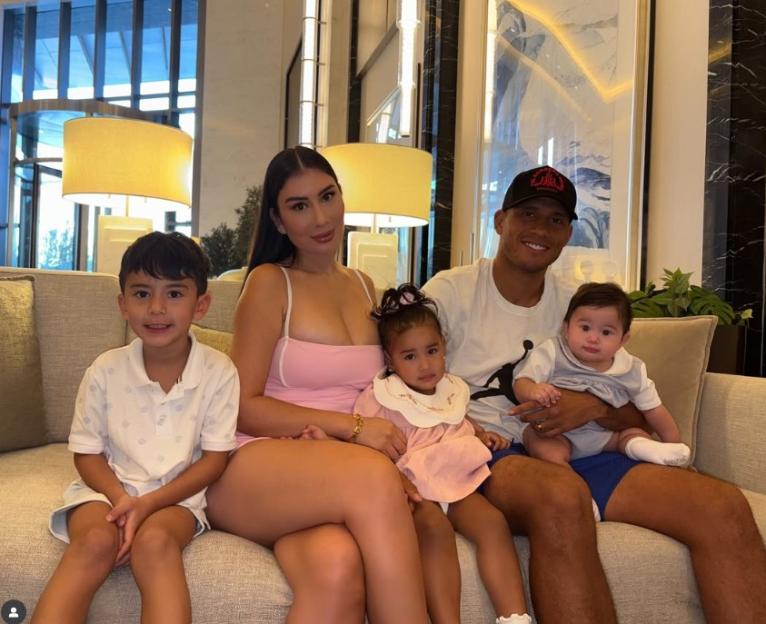 David Benavidez's wife Karina Silva