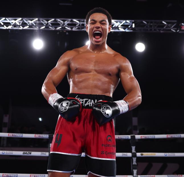 Pat McCormack v Miguel Parra - Fight Night