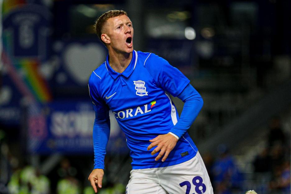 Birmingham, UK. 25th Aug, 2026. BIRMINGHAM, ENGLAND - August 25: Jay Stansfield of Birmingham City shouts at the linesman during the Carabao Cup football match between Birmingham City and Brentford at St Andrews @ Knighthead Park on August 25, 2026 i