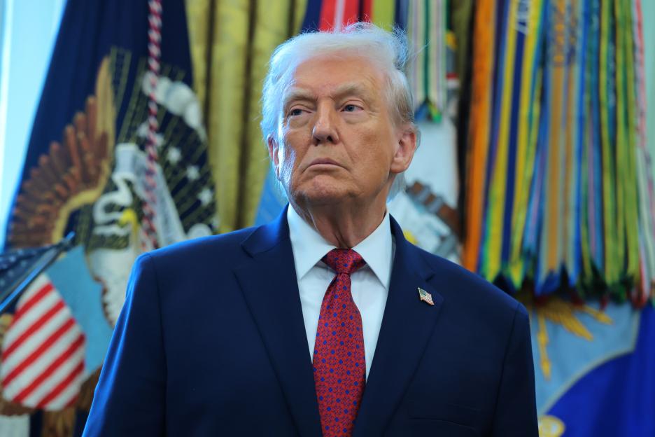 Unveiling Trump’s Covert Strategy: A Naval Armada and 2,500 Marines Set to Oust Castro in Cuba Invasion!