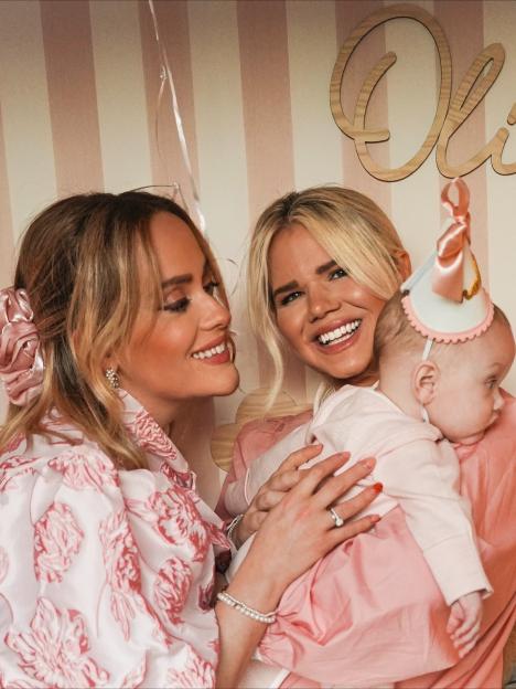 'Facing Trolls for Kissing My 'Twin Sister': Now We Have a Baby, and the Truth is Surprising!'